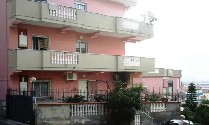 Rexer-Scalea-Appartamento-panoramico-centrale-Garage