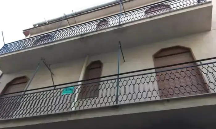 Rexer-Riesi-Vendesi-due-appartamenti-in-casa-indipendente-a-Riesi-Terrazzo