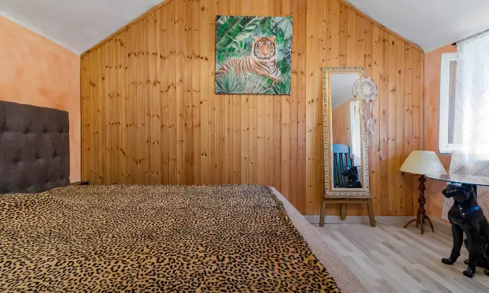 Rexer-Capanne-Casa-per-vacanze-MareMonti-nel-borgo-di-Cadibona-fraz-di-Quiliano-CAMERA-DA-LETTO