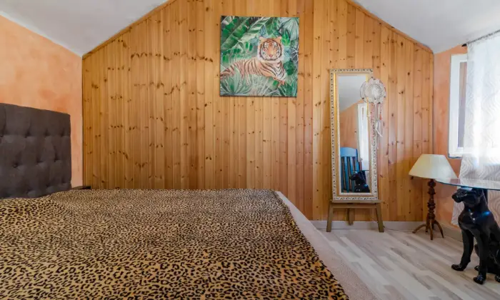 Rexer-Quiliano-Casa-per-vacanze-MareMonti-nel-borgo-di-Cadibona-fraz-di-Quiliano-CAMERA-DA-LETTO