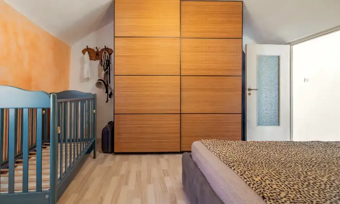 Rexer-Capanne-Casa-per-vacanze-MareMonti-nel-borgo-di-Cadibona-fraz-di-Quiliano-CAMERA-DA-LETTO