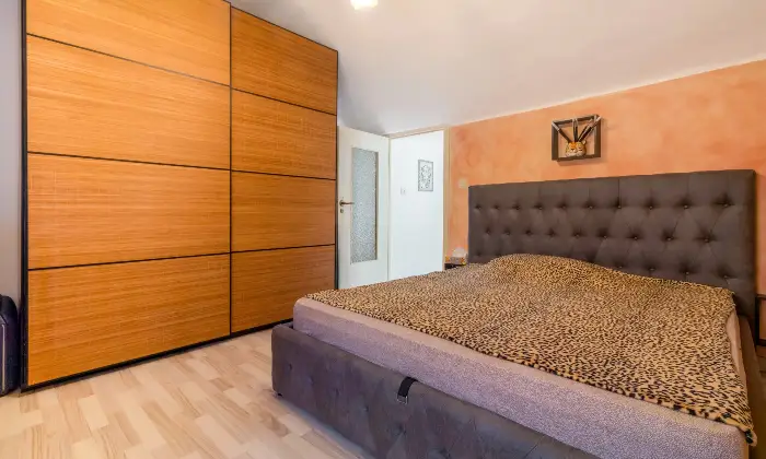 Rexer-Capanne-Casa-per-vacanze-MareMonti-nel-borgo-di-Cadibona-fraz-di-Quiliano-CAMERA-DA-LETTO