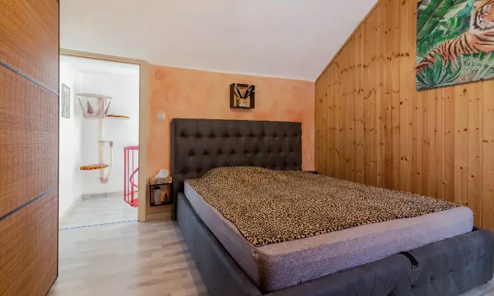 Rexer-Capanne-Casa-per-vacanze-MareMonti-nel-borgo-di-Cadibona-fraz-di-Quiliano-CAMERA-DA-LETTO