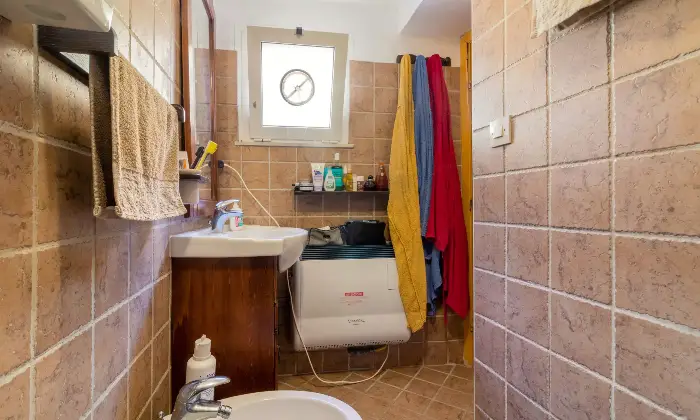 Rexer-Capanne-Casa-per-vacanze-MareMonti-nel-borgo-di-Cadibona-fraz-di-Quiliano-BAGNO