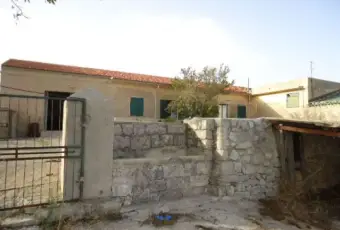 Rexer-Ragusa-Casa-indipendente-con-terreno-Altro