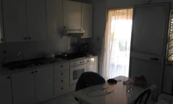 Rexer-Isola-di-Capo-Rizzuto-Villetta-indipendente-in-vendita-a-Isola-di-Capo-Rizzuto-Cucina
