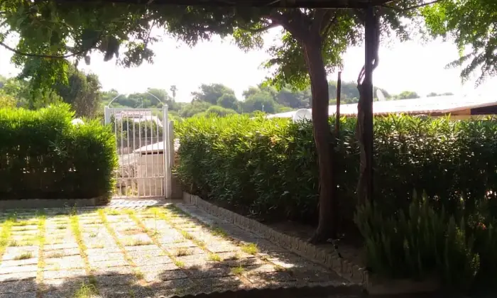 Rexer-Isola-di-Capo-Rizzuto-Villetta-indipendente-in-vendita-a-Isola-di-Capo-Rizzuto-GIARDINO