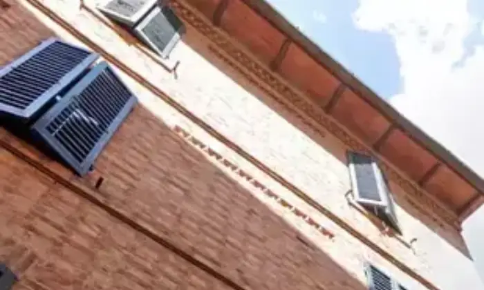 Rexer-Castelnuovo-Berardenga-Vendesi-appartamento-nel-cuore-di-Castelnuovo-Berardenga-Facciata
