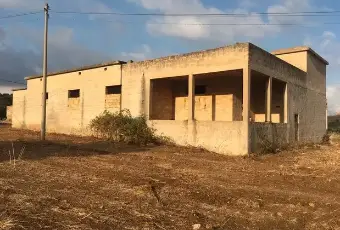 Rexer-Custonaci-Vendesi-villa-singola-con-estensione-di-terreno-a-Custonaci-Garage