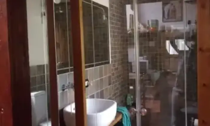 Rexer-Papiano-Vendesi-porzione-di-colonica-posizione-panoramica-Bagno