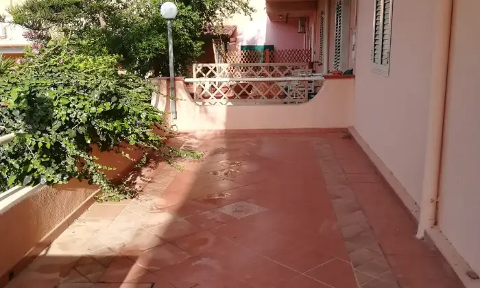 Rexer-Lampedusa-e-Linosa-Villetta-dotata-di-due-appartamenti-Terrazzo