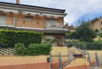 Rexer-Corridonia-BELLISSIMO-QUADRILOCALE-CON-GIARDINO-E-GARAGE-Terrazzo