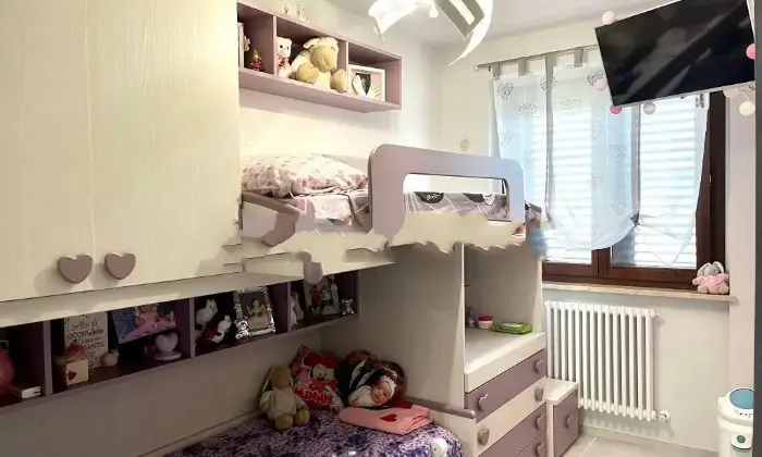 Rexer-San-Ginesio-Appartamento-in-Via-Picena-San-Ginesio-CameraDaLetto