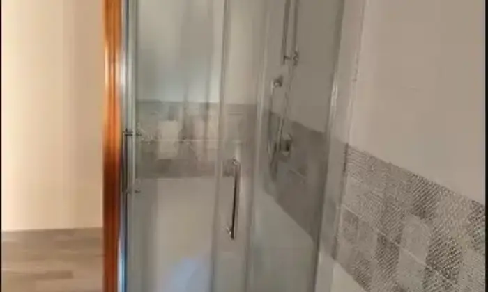 Rexer-Gissi-Vendesi-Appartamentosoffitta-e-garage-a-GISSI-CH-Bagno