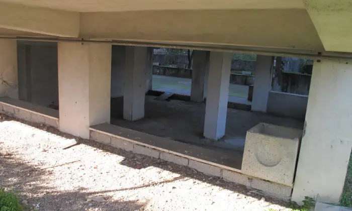Rexer-Formia-Locale-DepositoMagazzino-in-Formia-Garage
