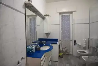 Rexer-Ovada-Appartamento-ampio-luminoso-e-comodo-ai-servizi-Bagno