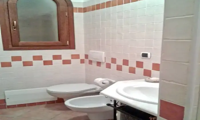 Rexer-La-Maddalena-APPARTAMENTO-TRILOCALE-CON-PARCHEGGIO-PRIVATO-Bagno