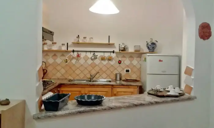 Rexer-La-Maddalena-APPARTAMENTO-TRILOCALE-CON-PARCHEGGIO-PRIVATO-Cucina