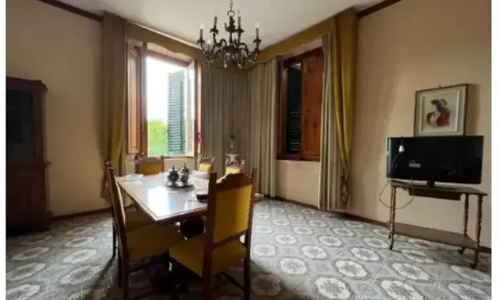 Rexer-San-Miniato-Vendesi-villa-a-San-Miniato-Altro