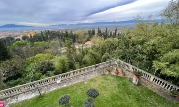 Rexer-San-Miniato-Vendesi-villa-a-San-Miniato-Giardino