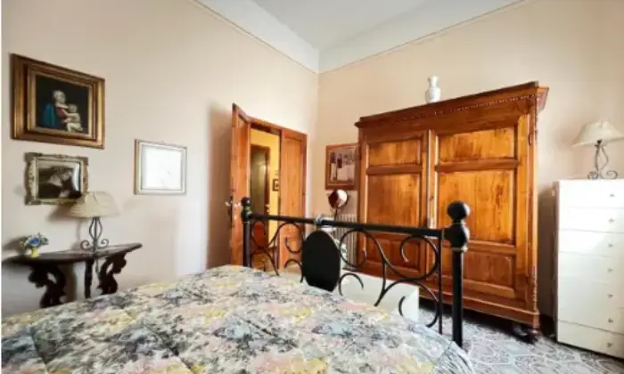 Rexer-San-Miniato-Vendesi-villa-a-San-Miniato-CameraDaLetto
