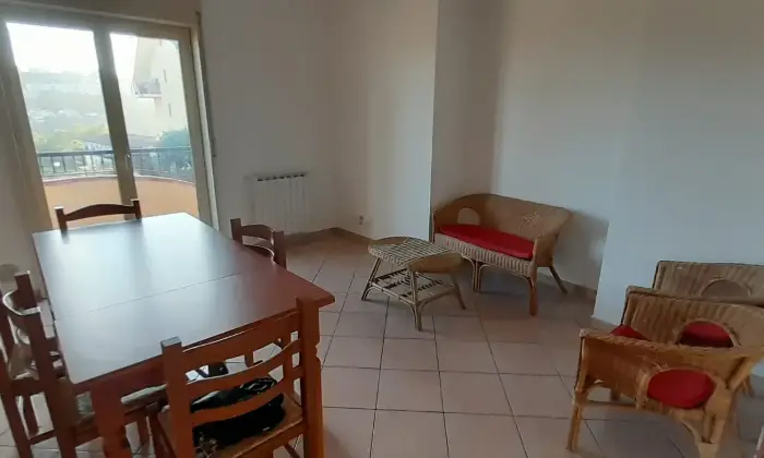 Rexer-Agrigento-Appartamento-comodo-e-luminoso-piano-terra-in-vendita-a-Agrigento-di-fronte-al-Polo-Universitario-SALONE