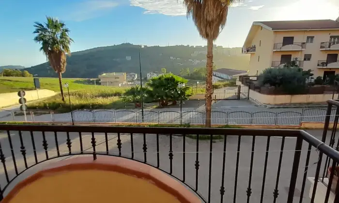 Rexer-Agrigento-Appartamento-comodo-e-luminoso-piano-terra-in-vendita-a-Agrigento-di-fronte-al-Polo-Universitario-TERRAZZO