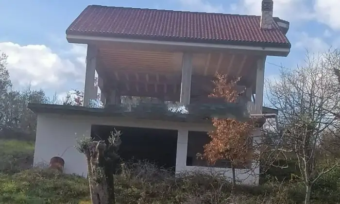 Rexer-Isernia-Vendesi-Villa-unifamiliare-Strada-Interpoderale-Paradiso-Isernia-Giardino