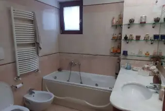 Rexer-Modugno-Vendesi-villa-plurifamiliare-via-Adriatico-Modugno-BA-Bagno