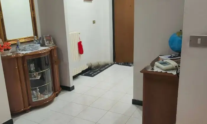 Rexer-Ariano-Irpino-Vendesi-quadrilocale-via-Viggiano-Ariano-Irpino-Ingresso