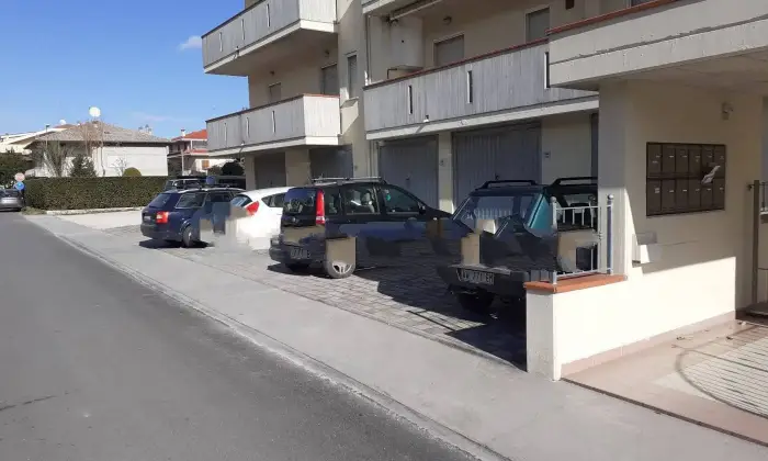 Rexer-SantOmero-Vendesi-quadrilocale-in-via-Maggio-Garage