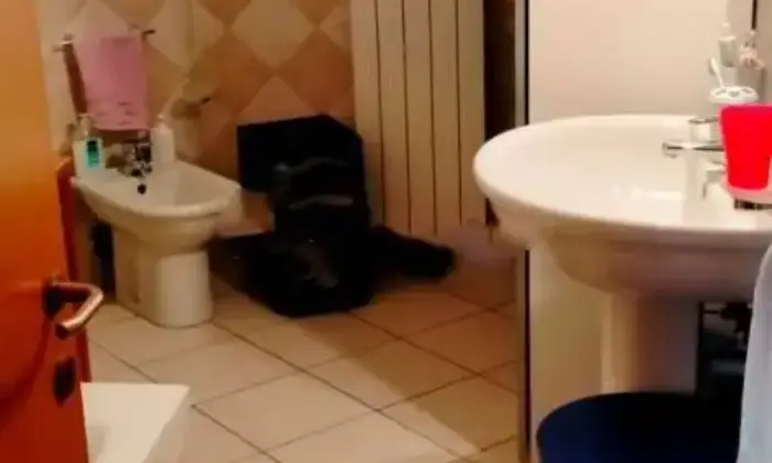 Rexer-SantOmero-Vendesi-quadrilocale-in-via-Maggio-Bagno