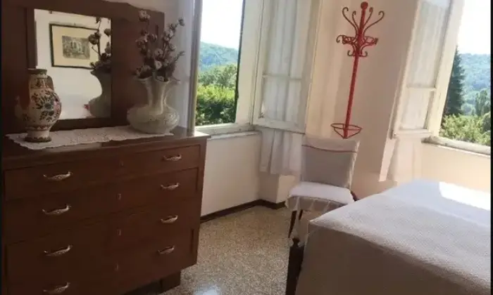 Rexer-Tarsogno-Trilocale-in-vendita-a-Tarsogno-TORNOLO-PR-CameraDaLetto
