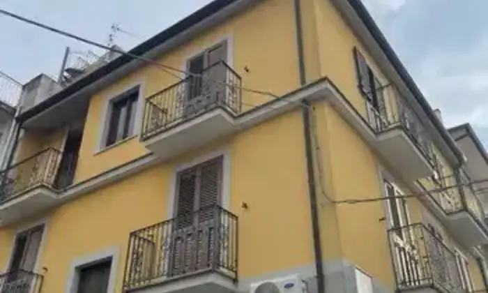 Rexer-CastellUmberto-Vendesi-palazzina-centro-storico-CastellUmberto-ME-Altro