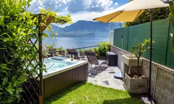 Rexer-Oggebbio-MONOLOCALE-LAGO-MAGGIORE-GIARDINO-E-SPA-Terrazzo