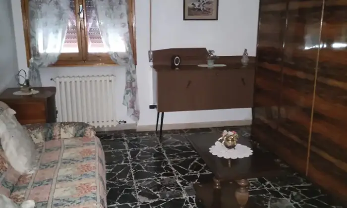 Rexer-Castelfiorentino-Bifamiliare-attualmente-appartamenti-distinti-CameraDaLetto