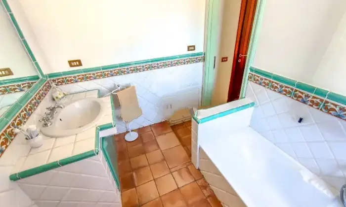 Rexer-Altavilla-Milicia-Splendida-villa-unifamiliare-con-giardino-PISCINA-BAGNO