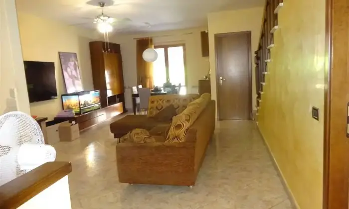 Rexer-Tegoleto-Villetta-in-via-Berlinguer-a-Civitella-in-Val-di-Chiana-Tegoleto-Altro