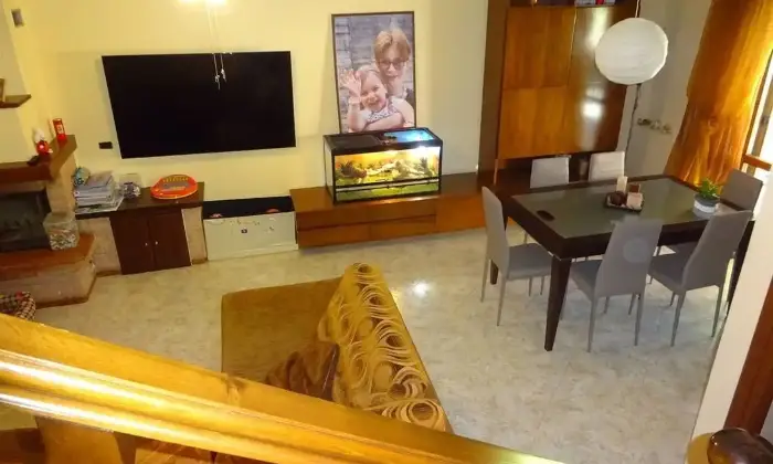 Rexer-Tegoleto-Villetta-in-via-Berlinguer-a-Civitella-in-Val-di-Chiana-Tegoleto-Salone