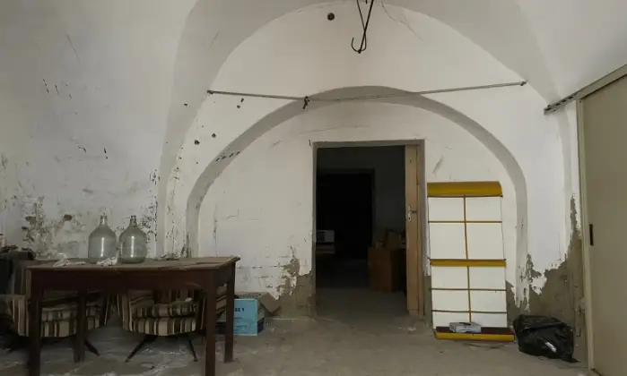 Rexer-Albano-di-Lucania-Vendesi-locale-commerciale-a-al-centro-di-Albano-di-Lucania-Altro