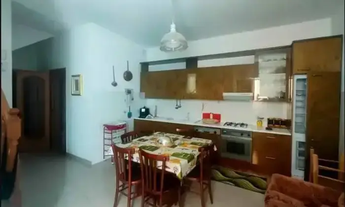 Rexer-Biccari-Appartamento-in-vendita-in-Vicoletto-III-Domenico-Lippi-a-Biccari-Cucina