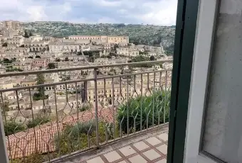 Rexer-Modica-Vendesi-fabbricato-in-zona-panoramica-a-Modica-RG-Balcone