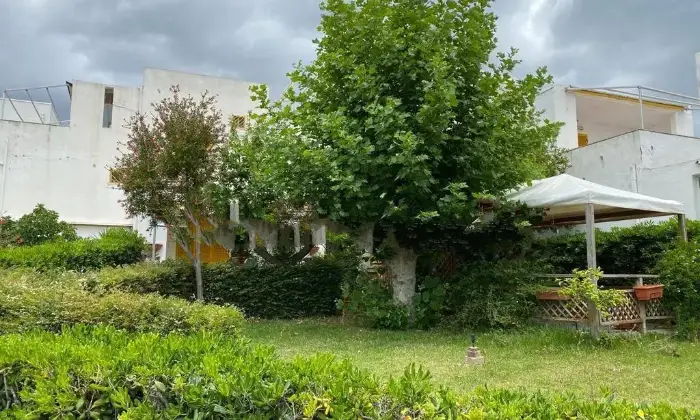 Rexer-Isola-di-Capo-Rizzuto-Quadrilocale-Localit-Santa-Domenica-Isola-di-Capo-Rizzuto-Giardino