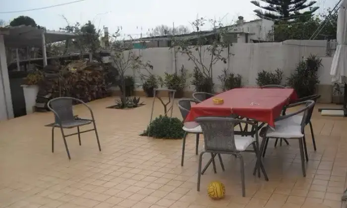 Rexer-Cagnano-Varano-CasaIndipendente-in-Contrada-Capoiale-Cagnano-Varano-Terrazzo
