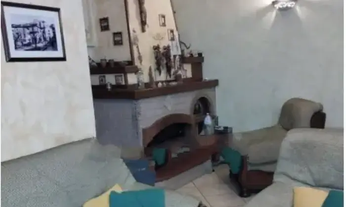 Rexer-Piaggine-Appartamento-quadrilocale-piani-in-vendita-a-Piaggine-Salone