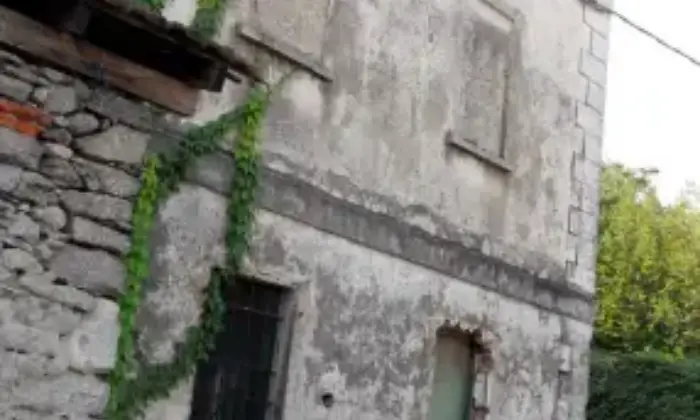 Rexer-Castelletto-sopra-Ticino-Appartamento-secondo-piano-in-vendita-a-Castelletto-Sopra-Ticino-Giardino