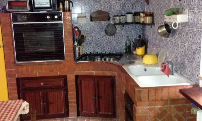 Rexer-Corinaldo-Vendesi-villa-unifamiliare-viale-Raffaello-Centro-Corinaldo-Cucina