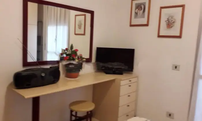 Rexer-Marotta-Trilocale-via-Litoranea-Marotta-Mondolfo-CameraDaLetto