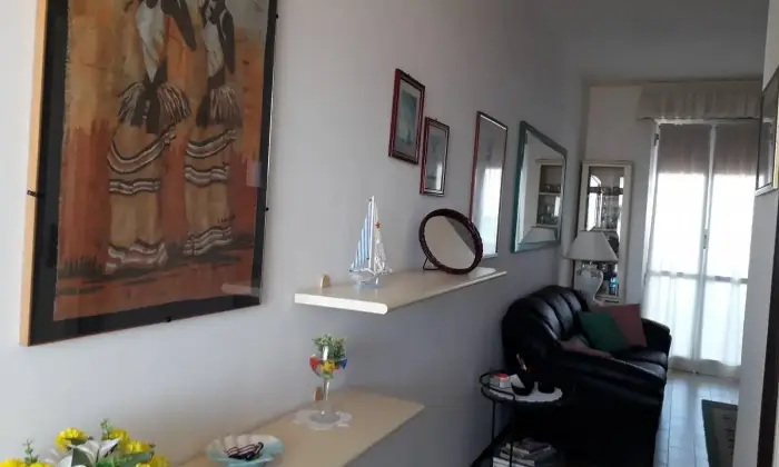 Rexer-Marotta-Trilocale-via-Litoranea-Marotta-Mondolfo-Salone