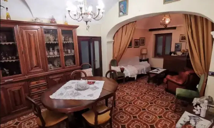 Rexer-Pontremoli-Appartamento-piano-primo-nel-borgo-della-S-S-Annunziata-Salone